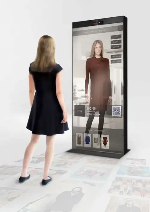 Enhanced shopping with smart mirror technology